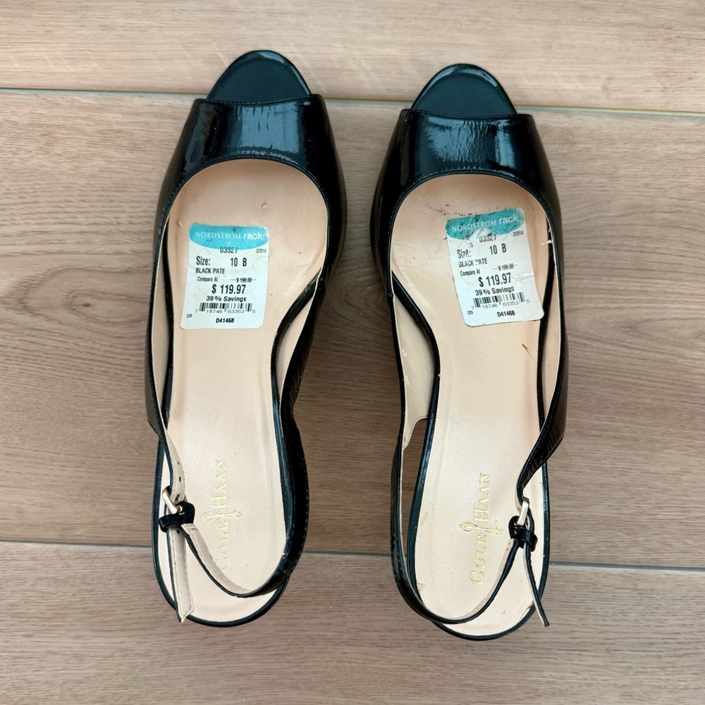 Cole Hahn Black Patent Leather Peep-Toe Heels Size 10 - Picture 3 of 7